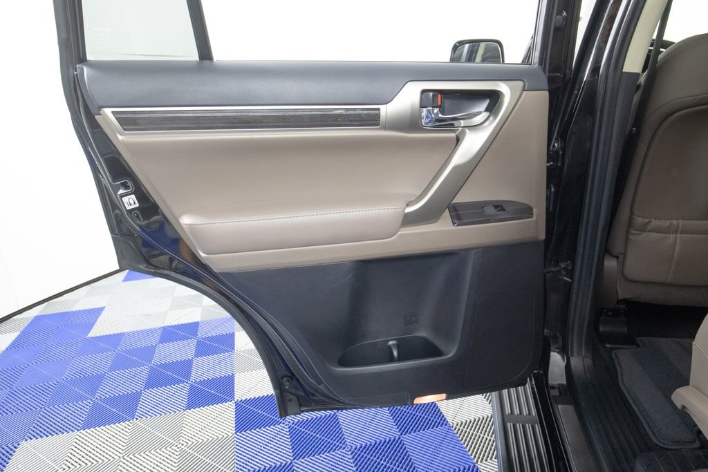 Used 2021 Lexus GX 460 Premium w/ Premium Package AWD/4WD image 14