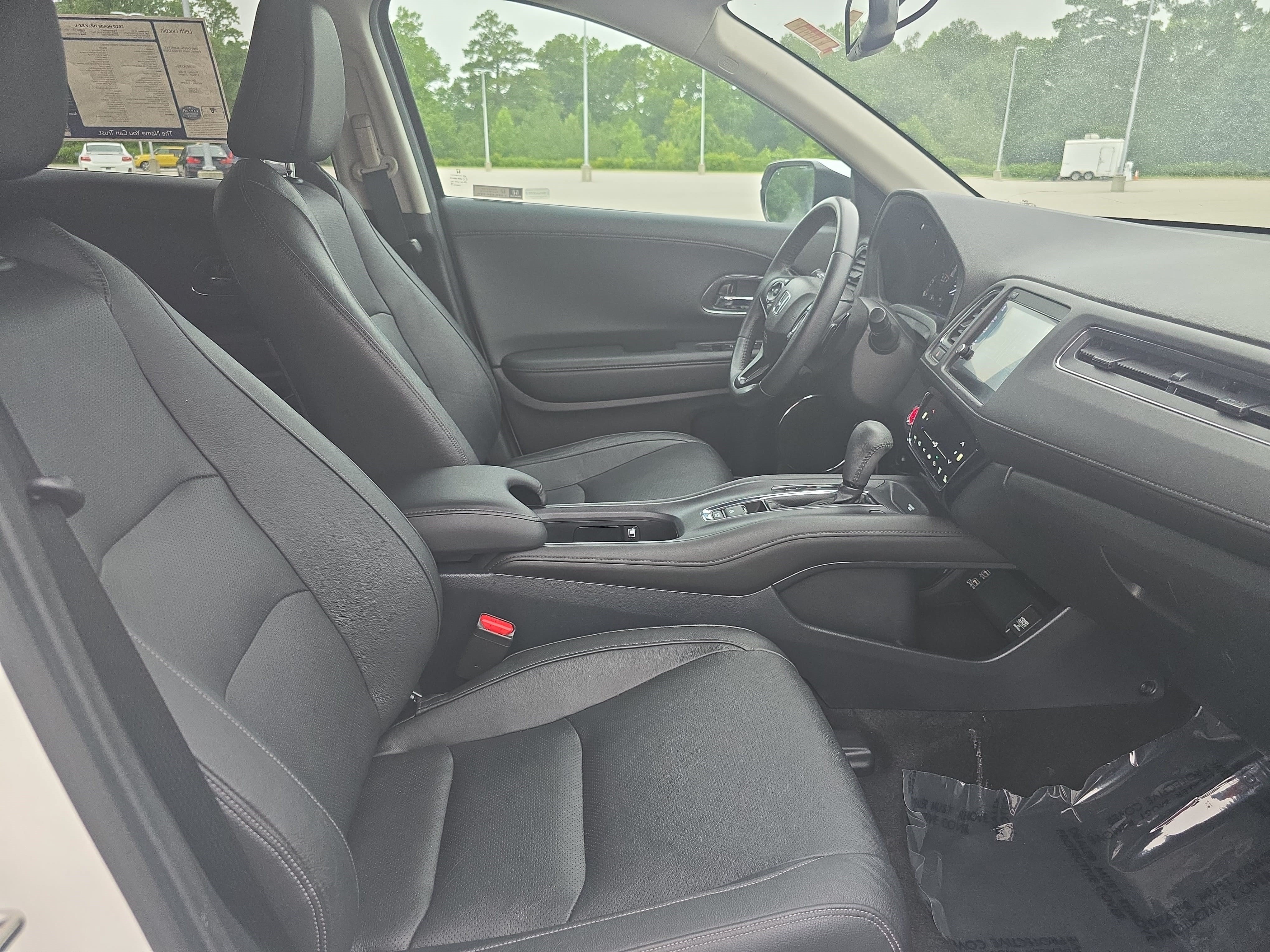 Used 2019 Honda HR-V EX-L image 10