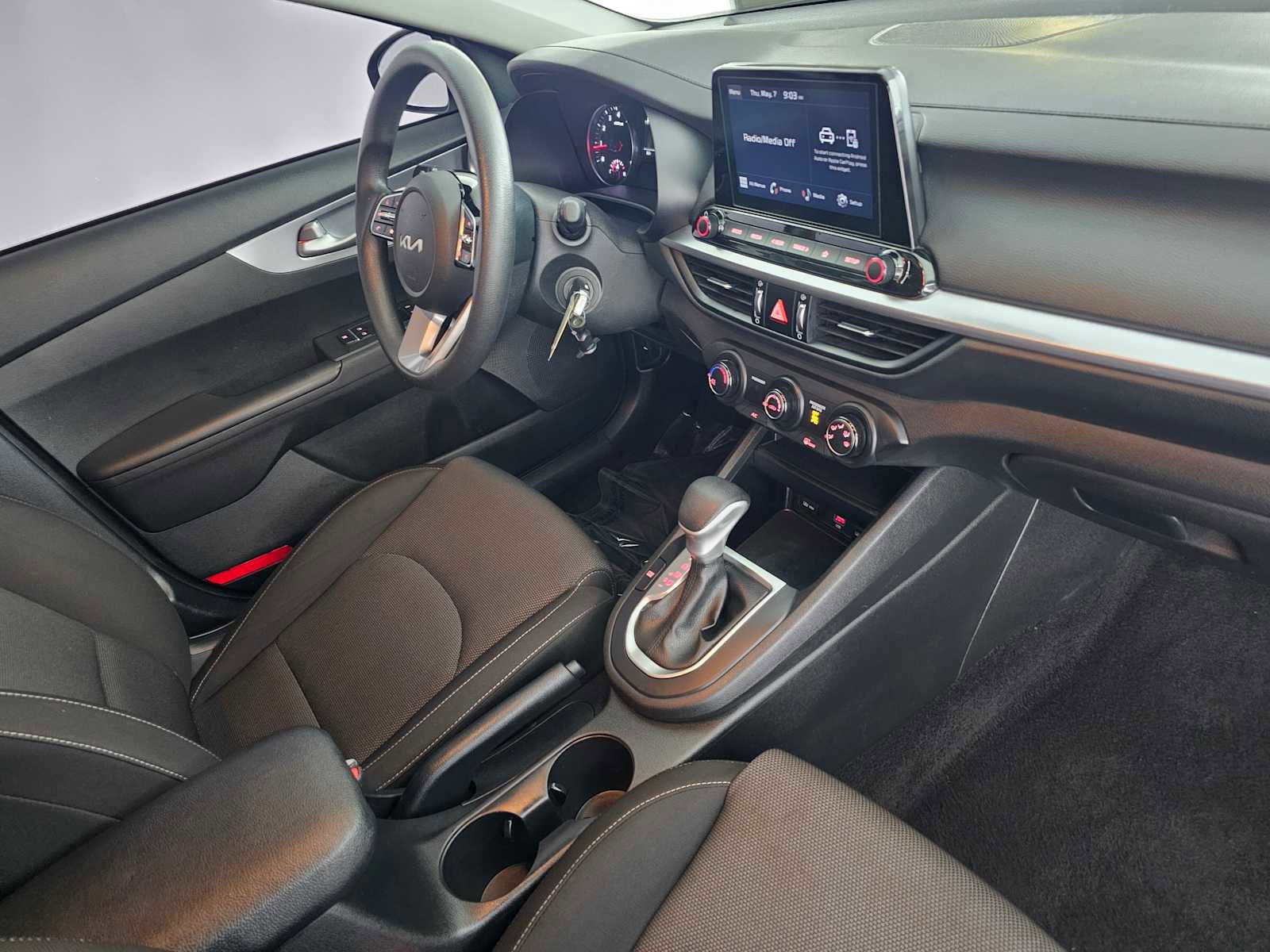 Used 2022 Kia Forte LXS FWD image 11