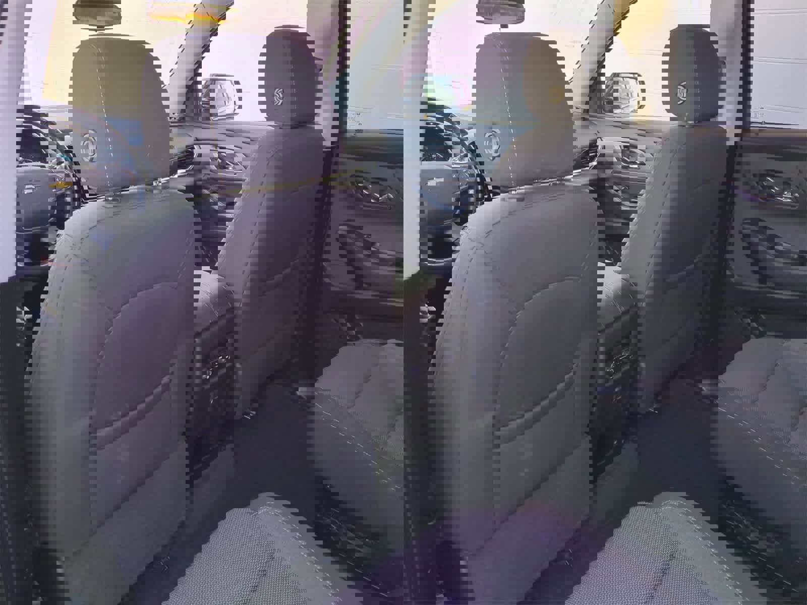 Used 2020 Chevrolet Traverse LT image 18