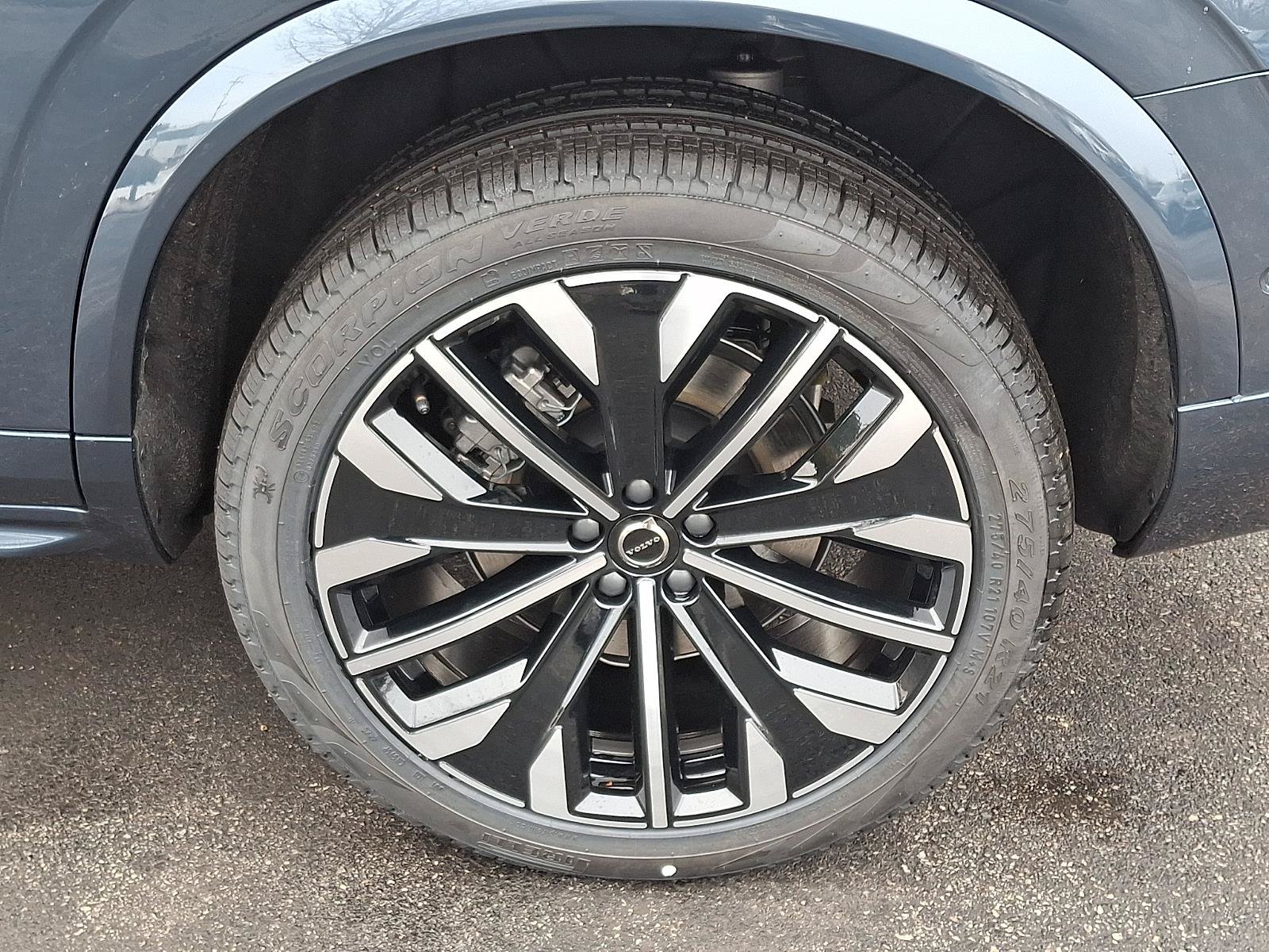New 2026 Volvo XC90 B5 Plus AWD/4WD image 5