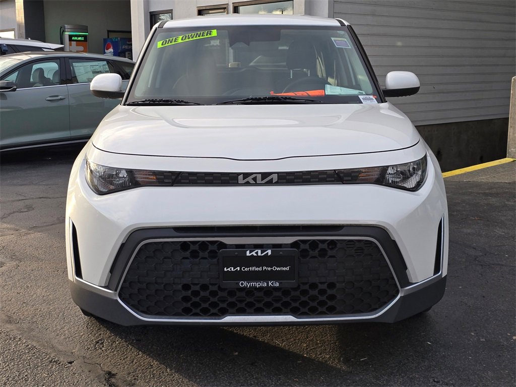 Used 2023 Kia Soul LX image 2