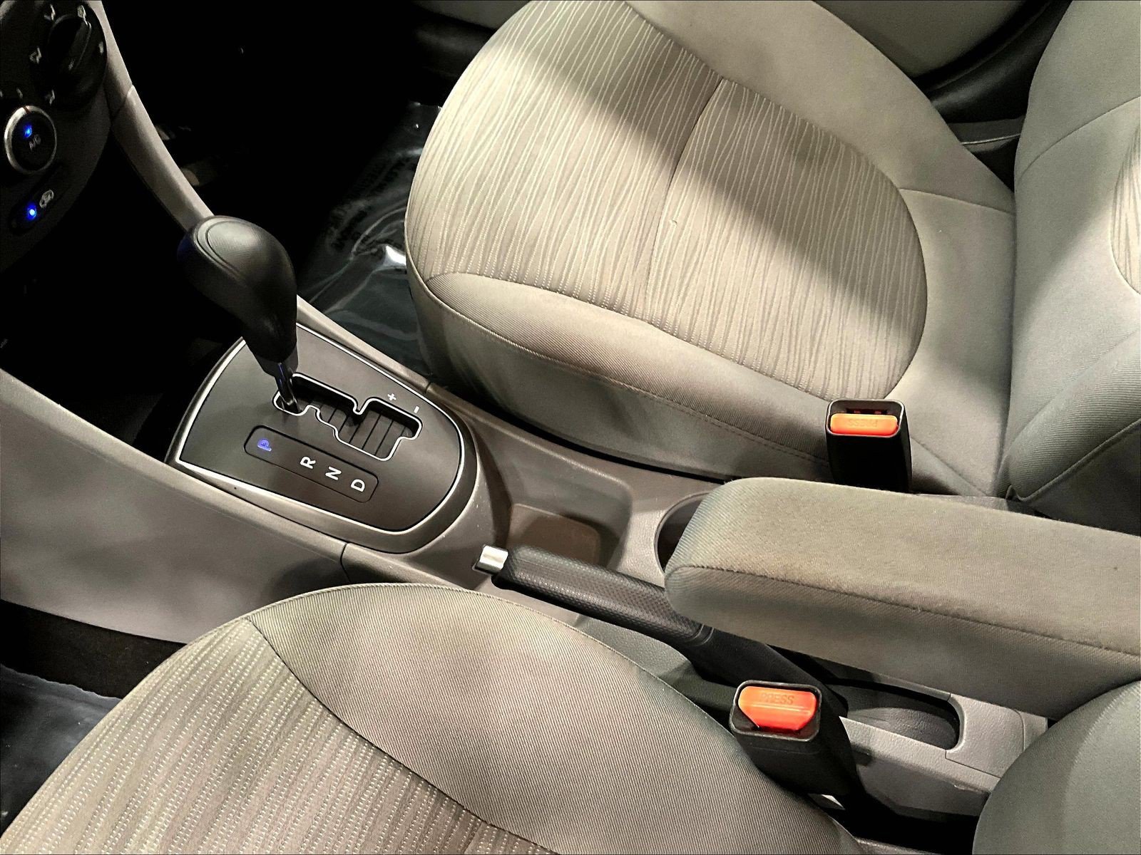 Used 2015 Hyundai Accent GLS FWD image 18