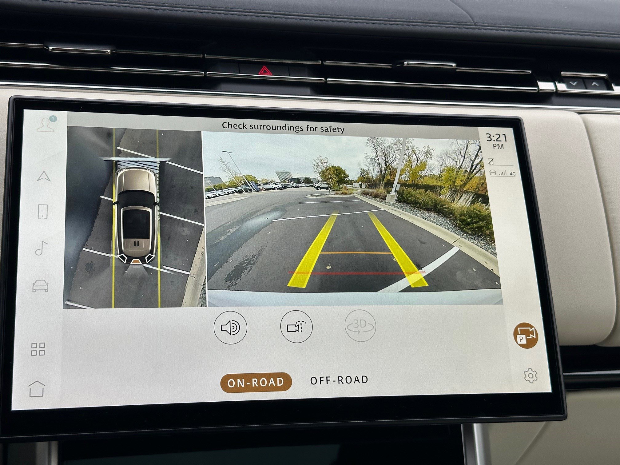 Used 2023 Land Rover Range Rover SE image 19