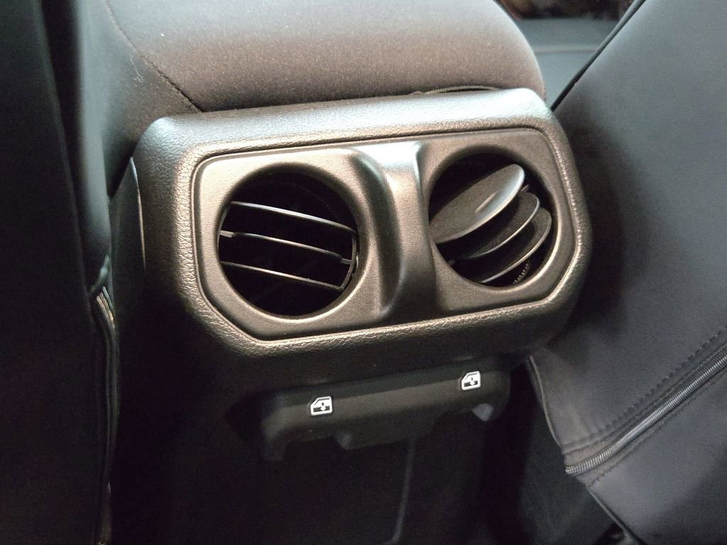 Used 2024 Jeep Gladiator Sport AWD/4WD image 26