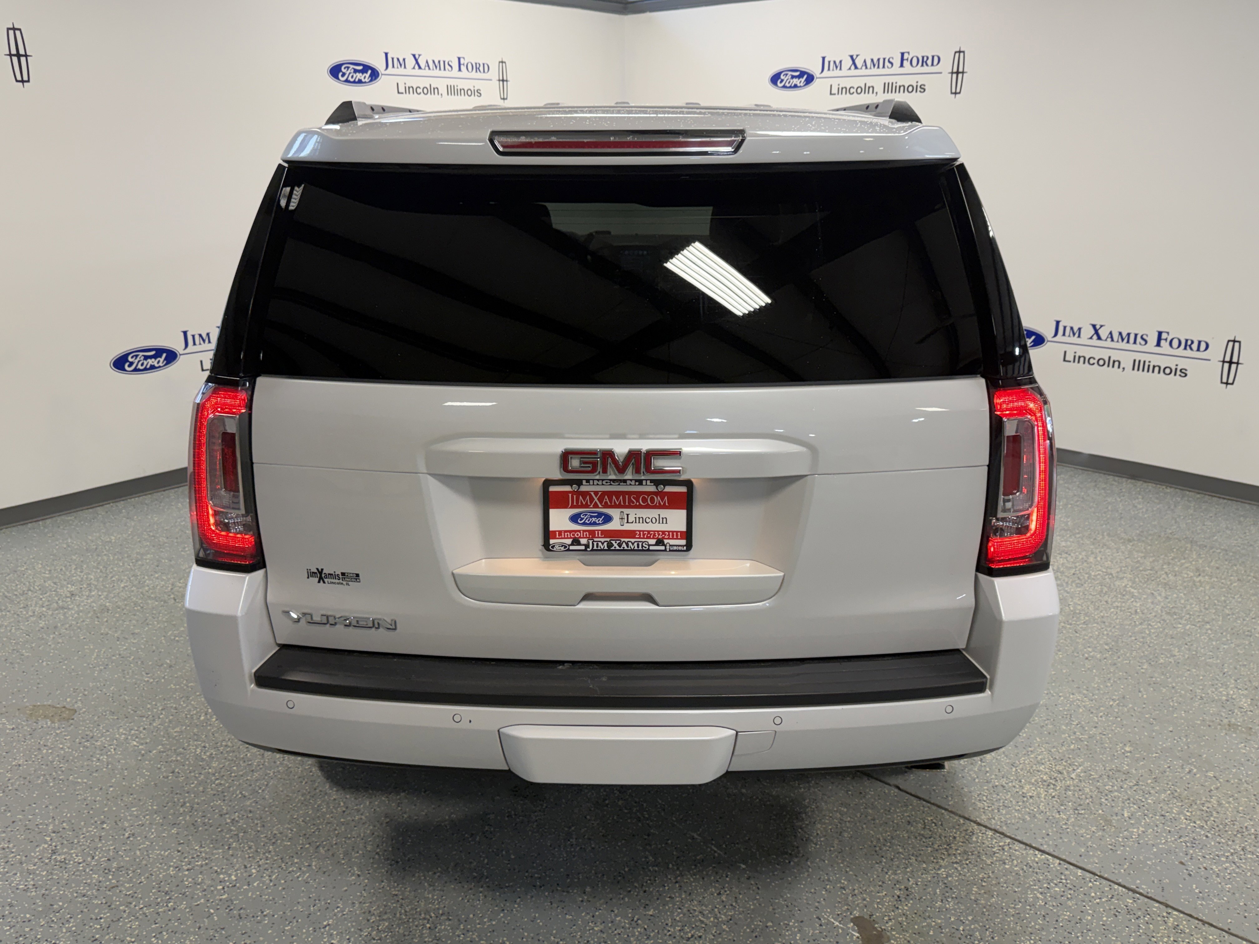 Used 2017 GMC Yukon SLT w/ Premium Edition AWD/4WD image 37