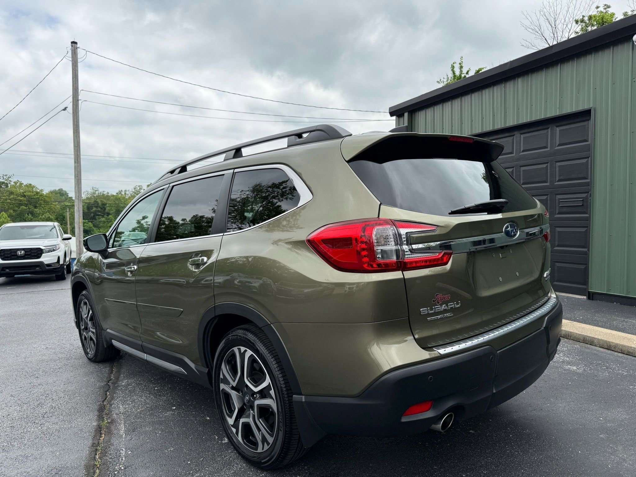 Used 2024 Subaru Ascent Touring image 4