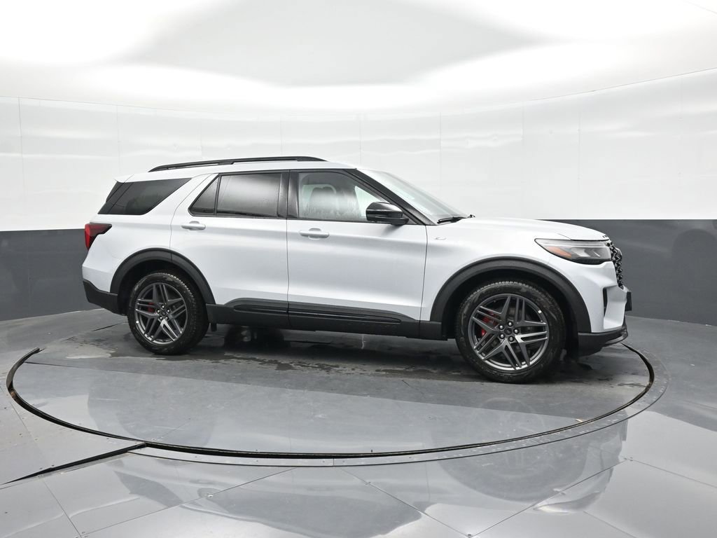 New 2026 Ford Explorer ST-Line w/ ST-Line Street Pack image 10