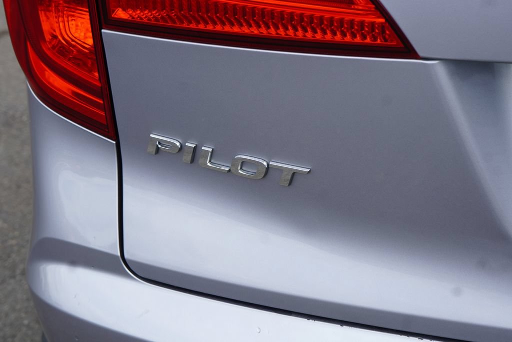 Used 2016 Honda Pilot Elite image 7