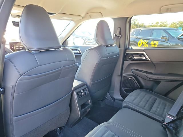 New 2026 Mitsubishi Outlander SE FWD image 15
