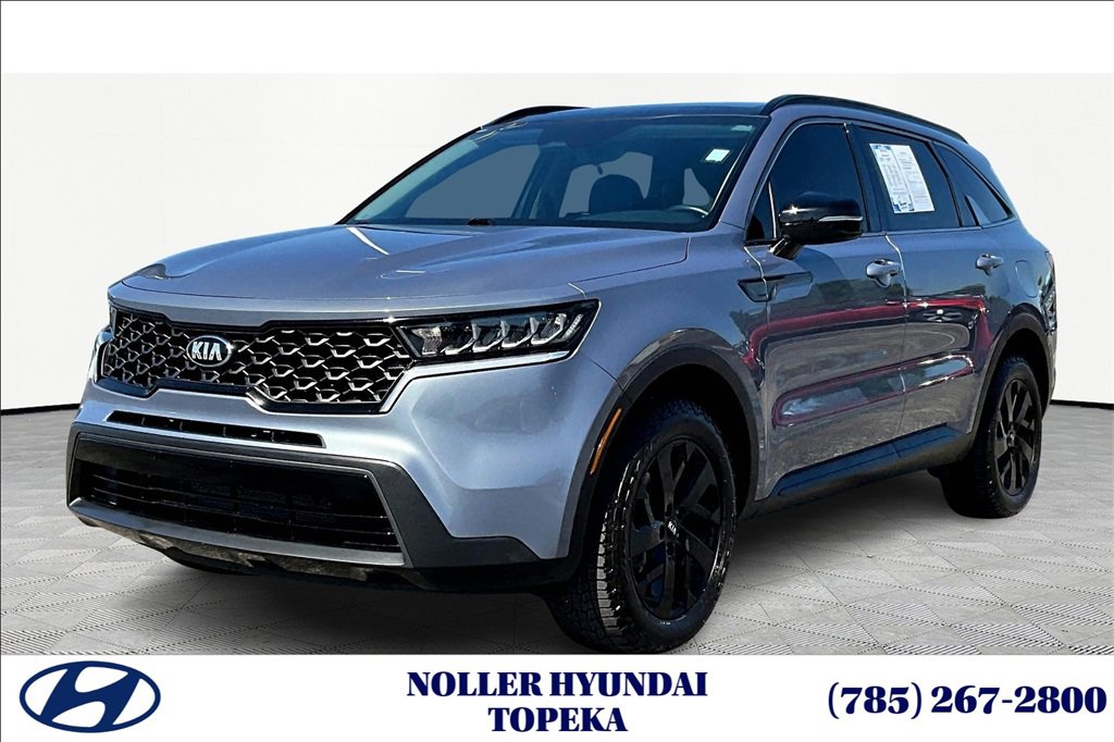 Used 2021 Kia Sorento S w/ Panoramic Sunroof Package
