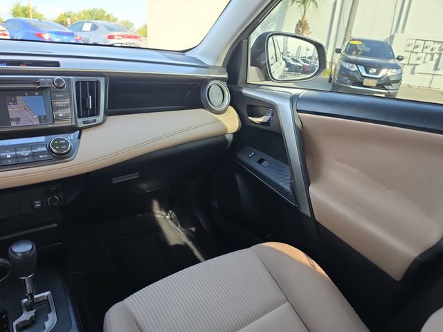 Used 2015 Toyota RAV4 XLE AWD/4WD image 10