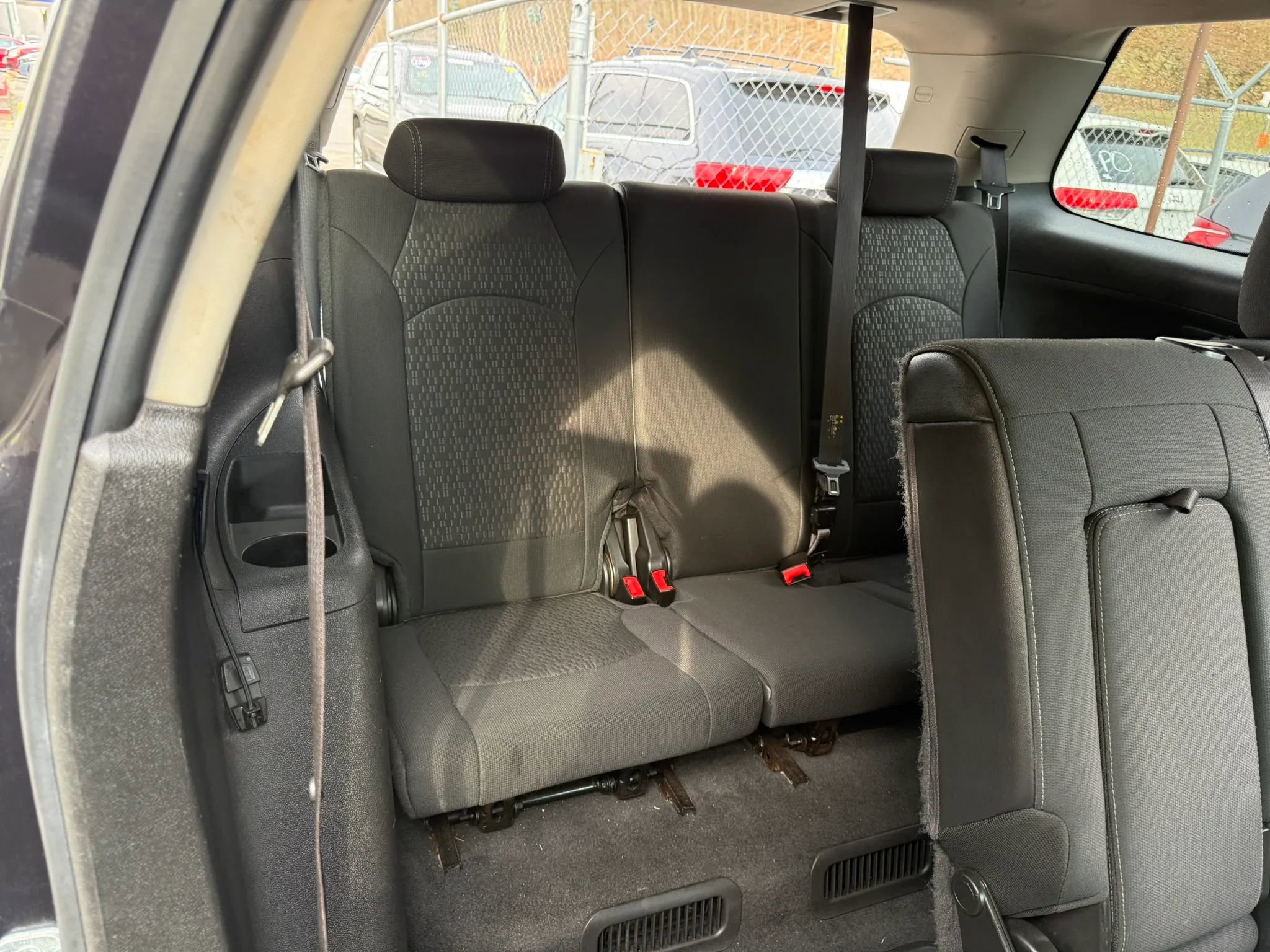 Used 2014 GMC Acadia SLE image 20