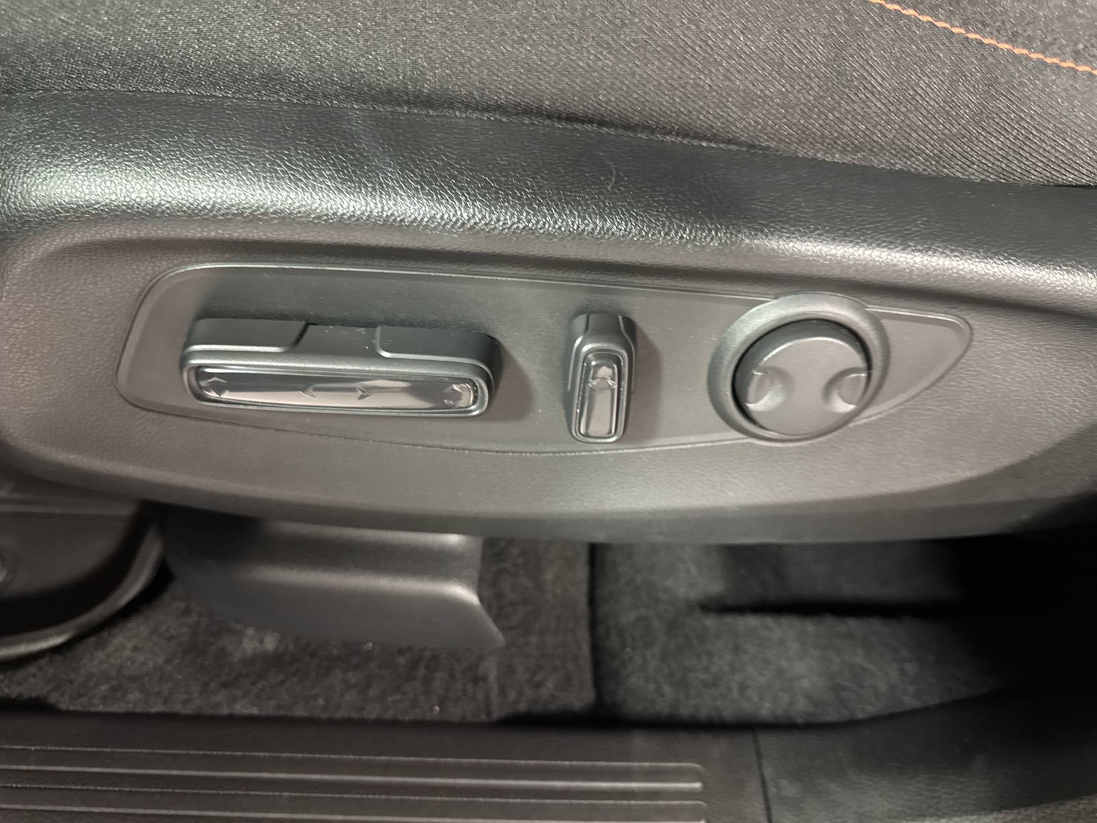 Certified 2025 Honda CR-V Sport image 16