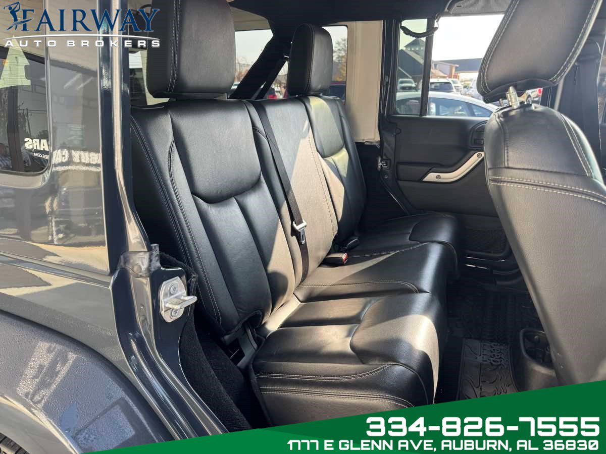 Used 2016 Jeep Wrangler Unlimited Sahara w/ Max Tow Package image 13