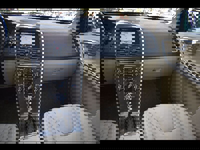 Used 2014 Volvo XC60 T6 image 28