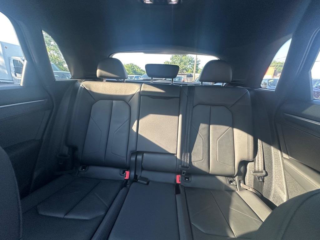Used 2019 Audi Q3 2.0T Premium Plus w/ Premium Plus Package AWD/4WD image 15