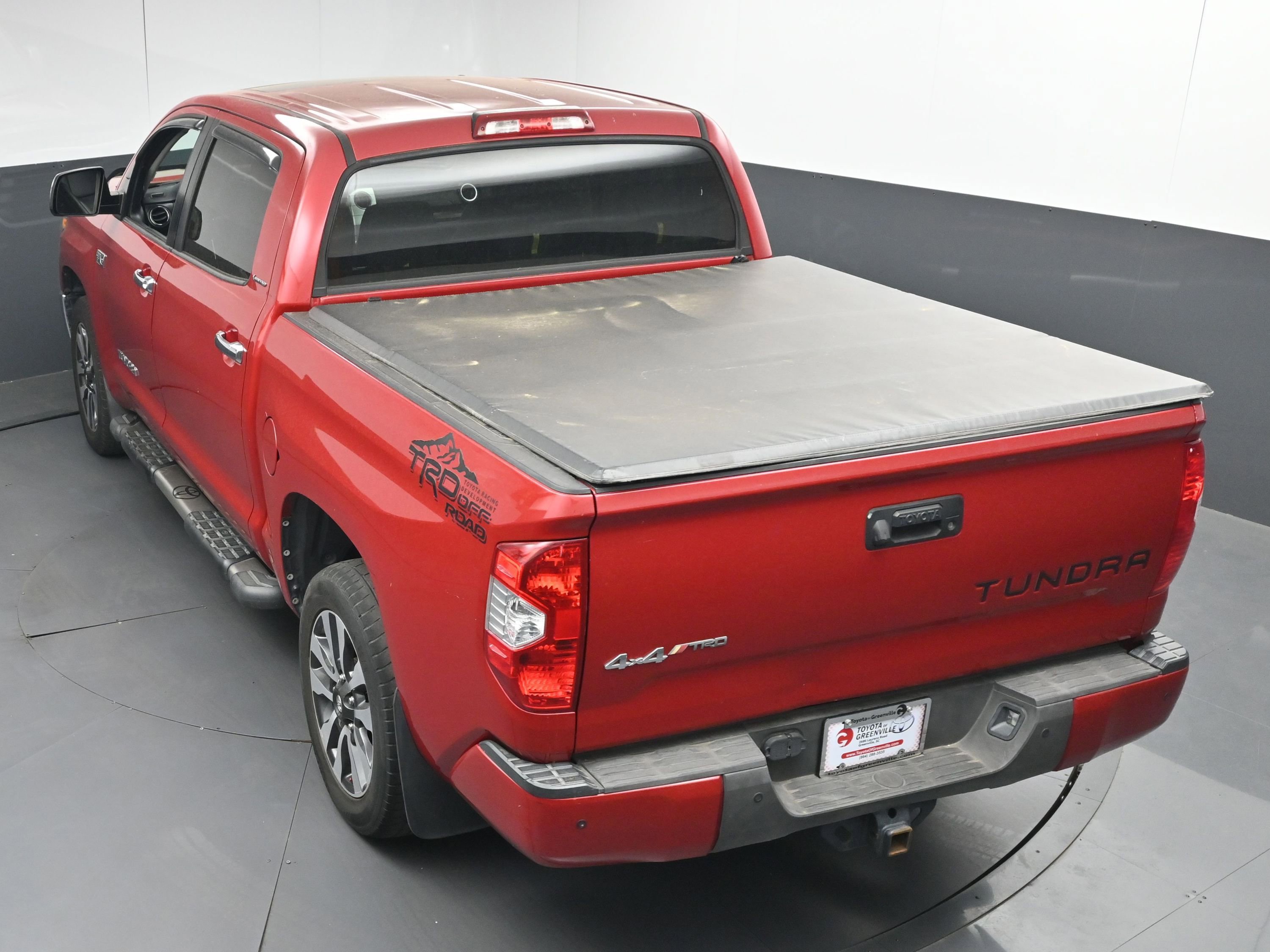 Used 2018 Toyota Tundra Limited w/ Limited Premium Package AWD/4WD image 38
