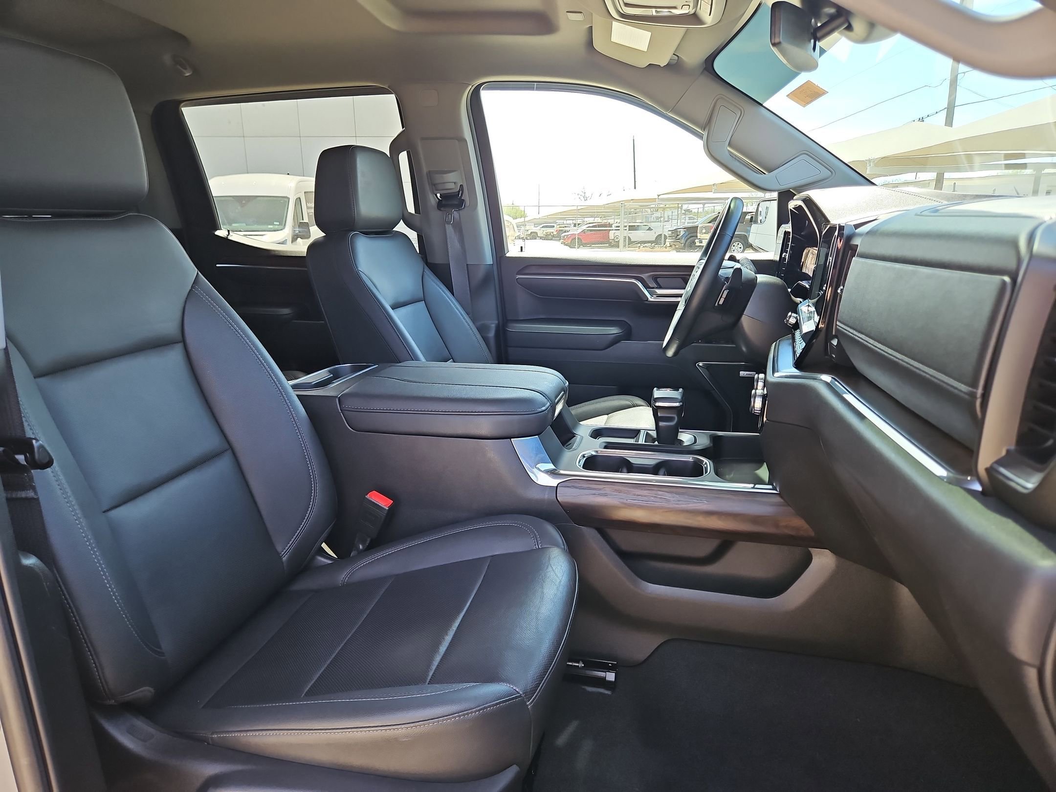 Certified 2024 GMC Sierra 1500 SLT AWD/4WD image 29