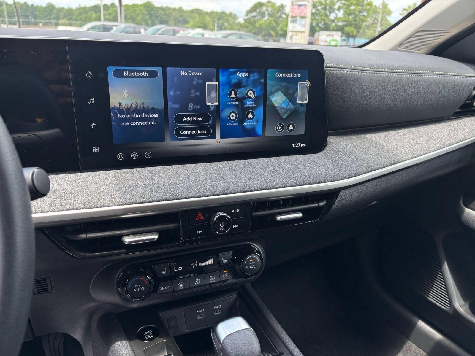 Used 2026 Nissan Kicks SV w/ Cold Weather Package FWD image 19