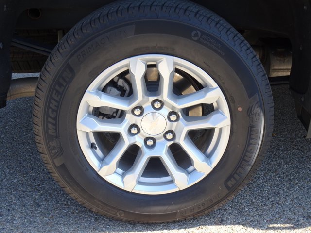 Used 2024 Chevrolet Silverado 1500 LT AWD/4WD image 26