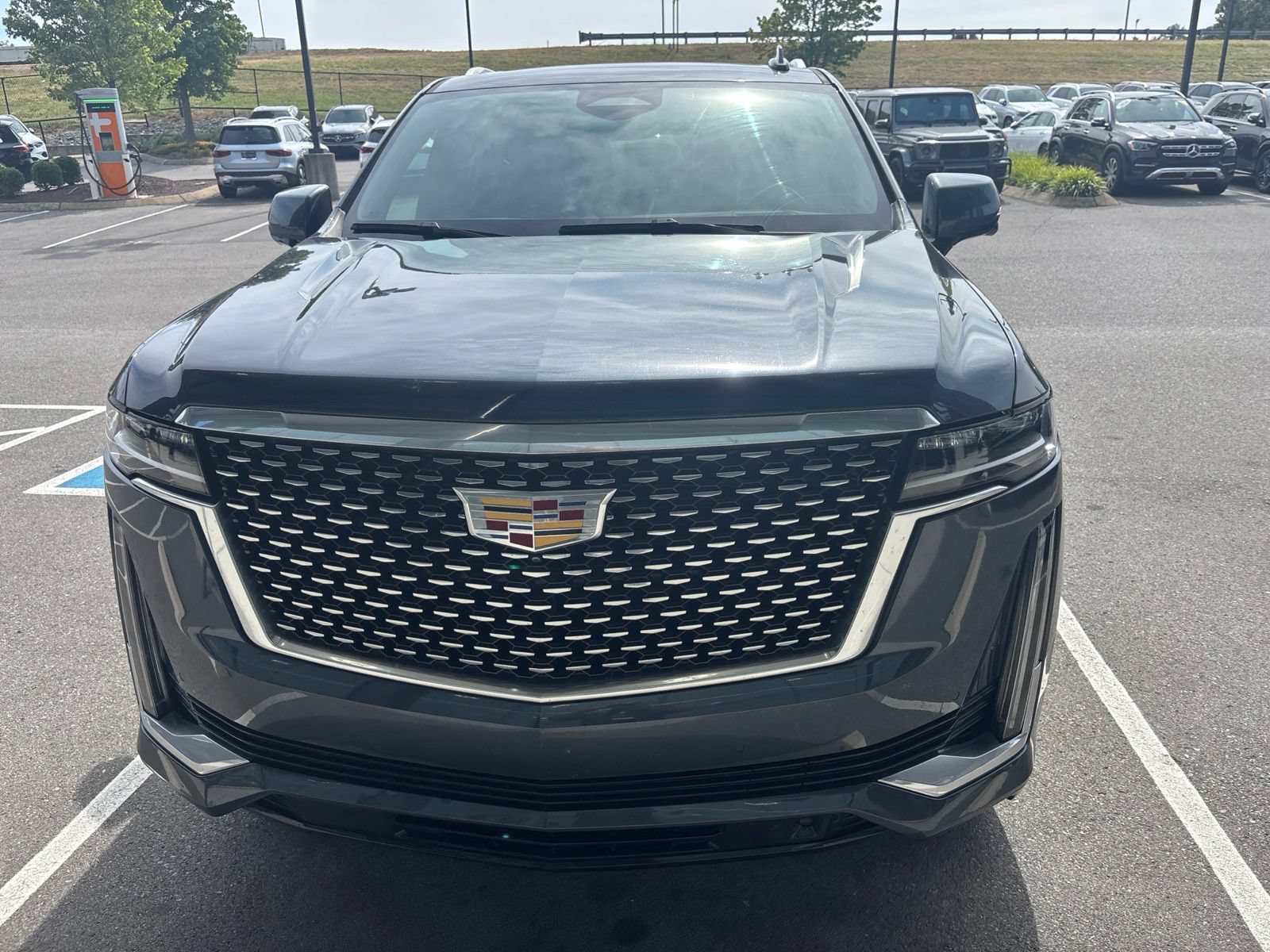 Used 2021 Cadillac Escalade Premium Luxury w/ Driver Assist Tech Package AWD/4WD image 9