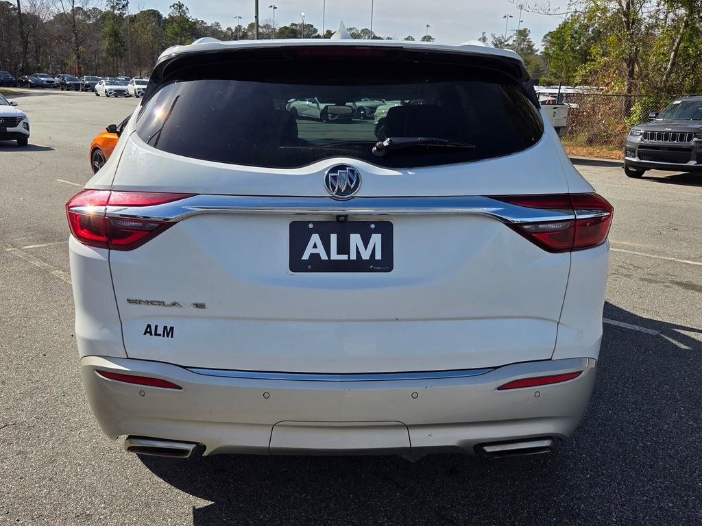 Used 2020 Buick Enclave Essence image 12