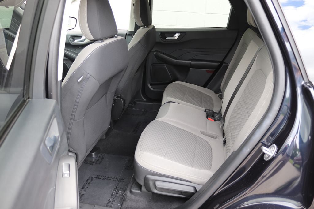 Used 2021 Ford Escape SE FWD image 12