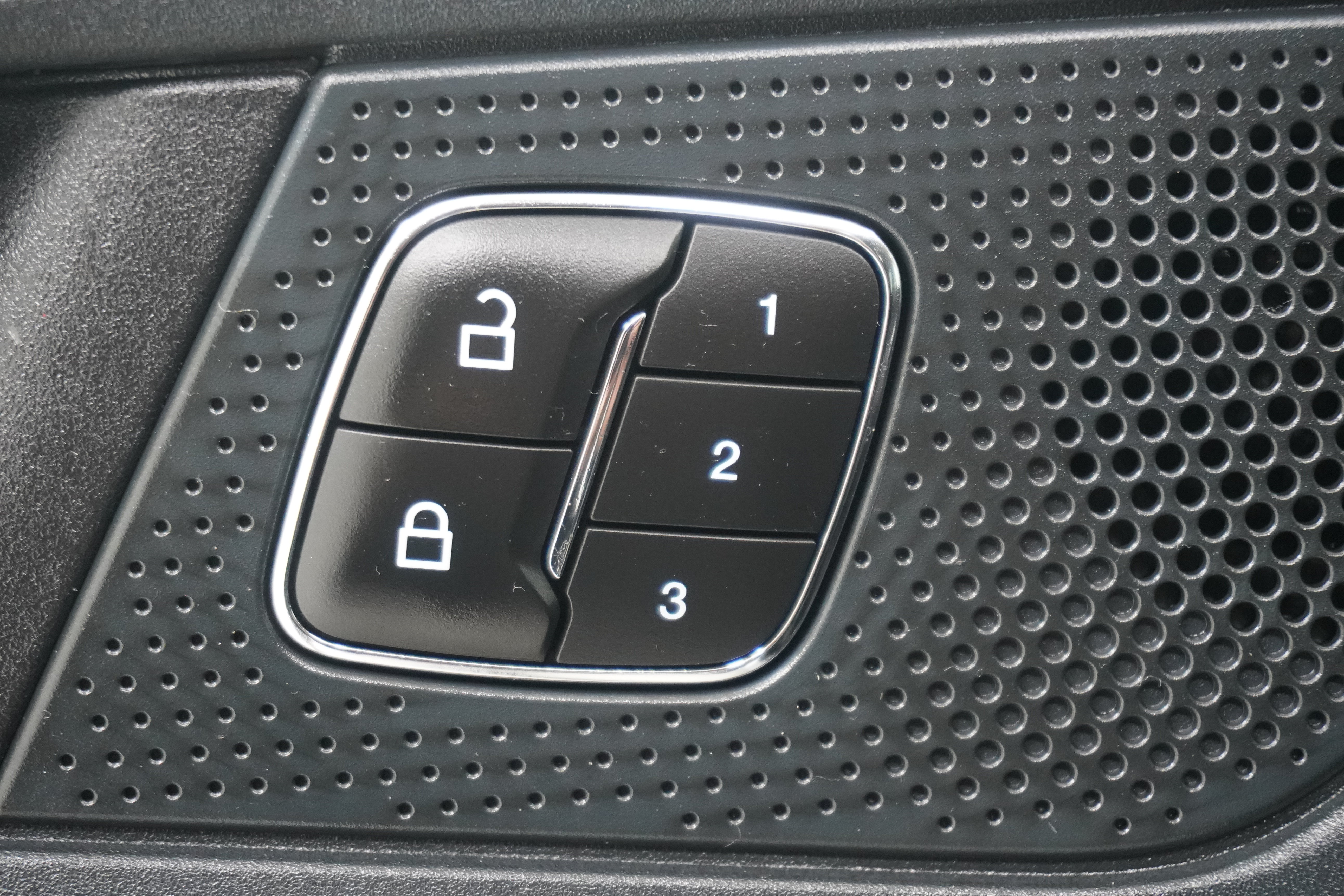 Used 2024 Ford Edge Titanium AWD/4WD image 16