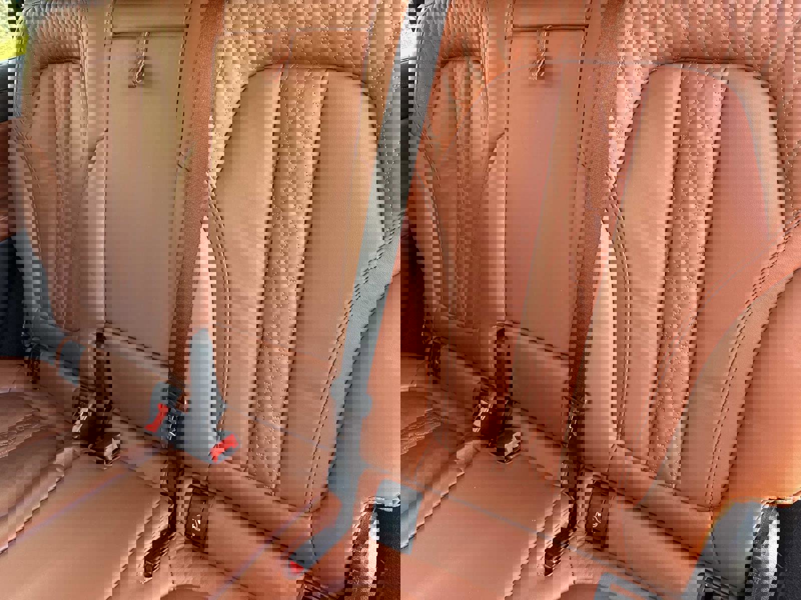 Used 2021 BMW X7 xDrive40i w/ Premium Package 2 image 14