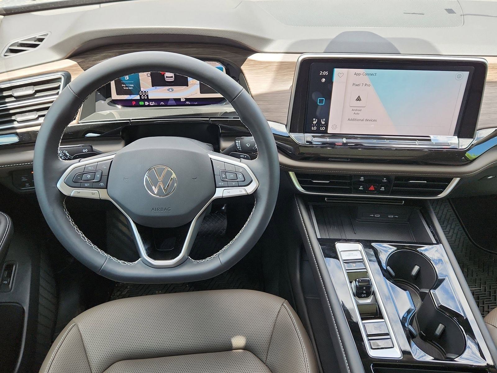 New 2025 Volkswagen Atlas SEL image 12