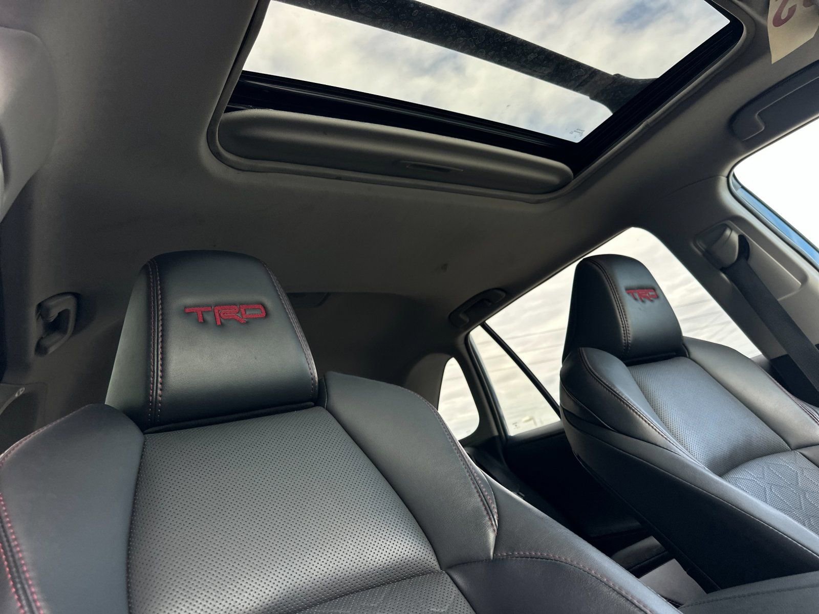 Used 2022 Toyota RAV4 TRD Off-Road w/ TRD Off-Road Weather Package image 16