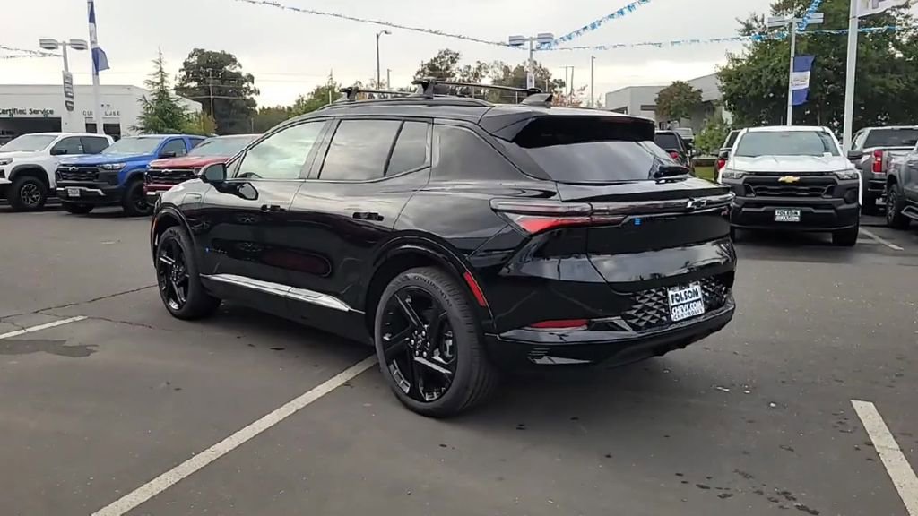 New 2026 Chevrolet Equinox EV RS image 6