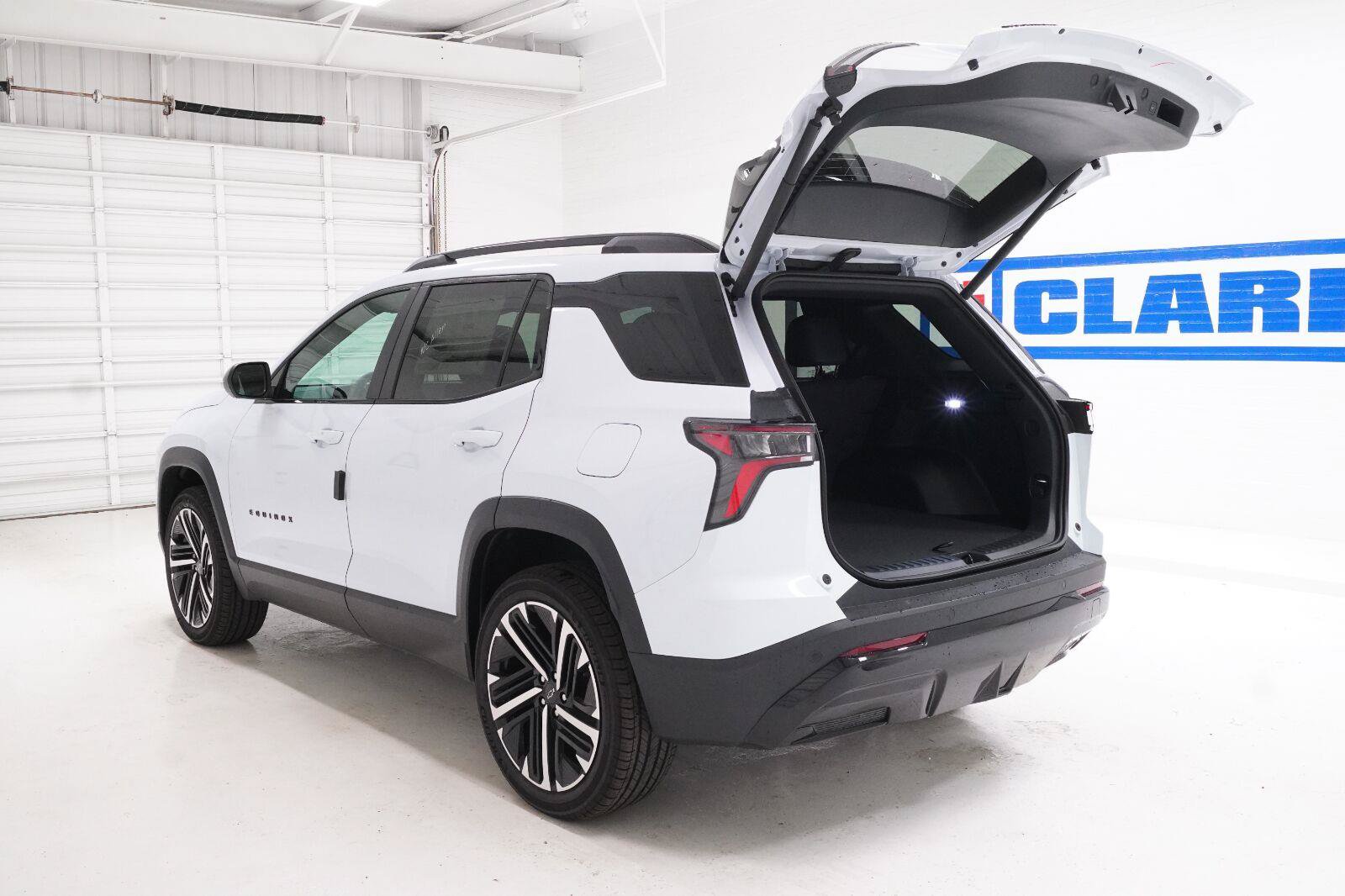 New 2027 Chevrolet Equinox RS FWD image 33