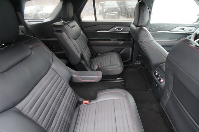 New 2026 Ford Explorer ST-Line w/ ST-Line Street Pack image 33