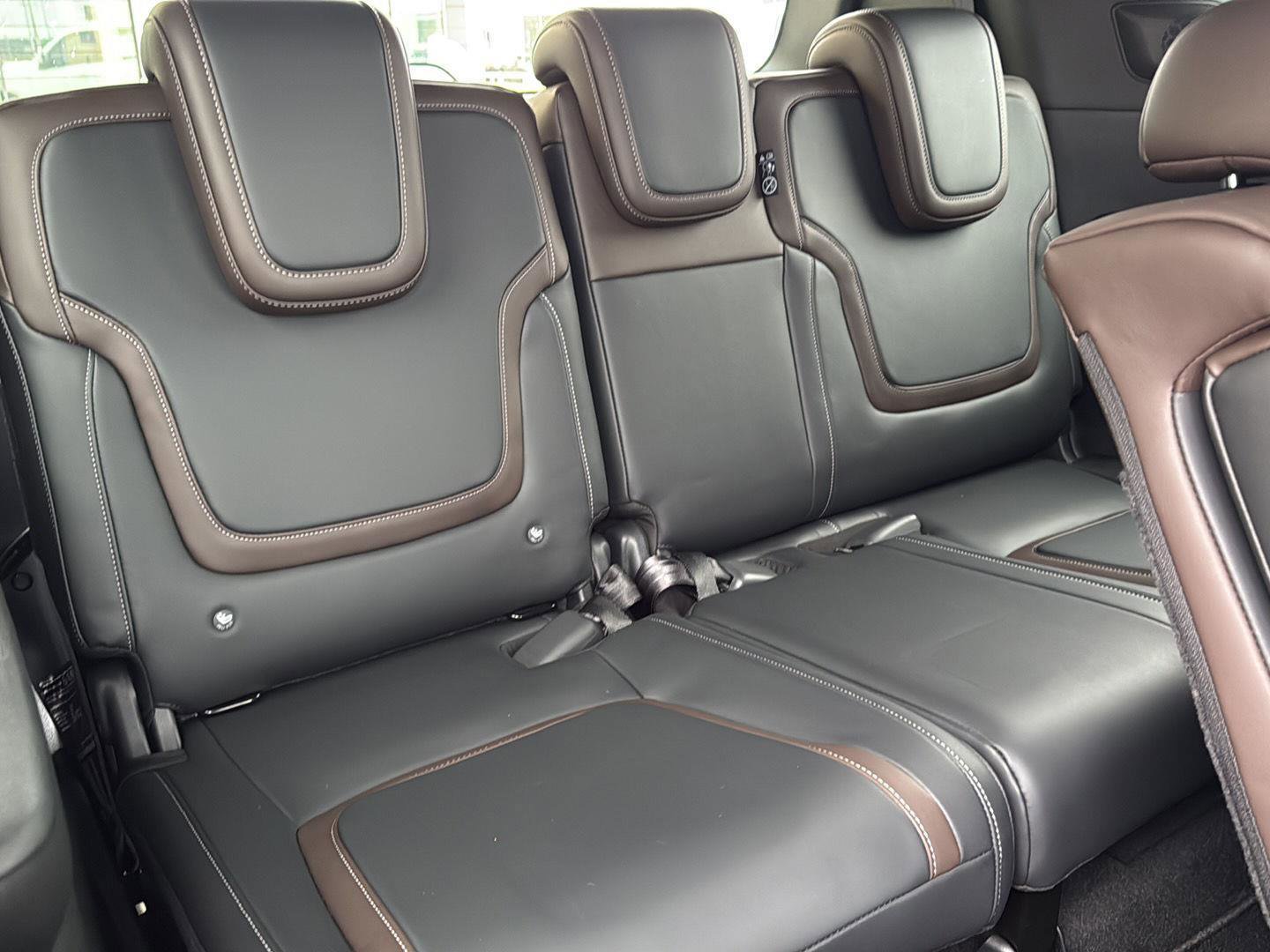New 2026 Nissan Armada SL w/ Captain's Chari Seat Package image 49