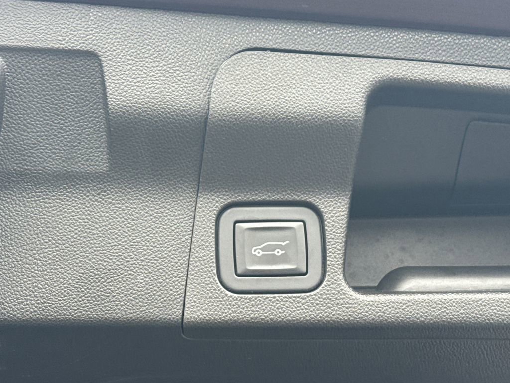 Used 2017 GMC Acadia SLT image 36