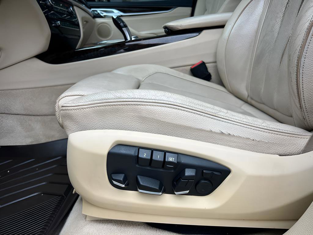 Used 2015 BMW X5 xDrive35d image 45