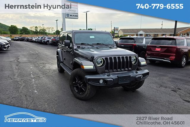 Used 2022 Jeep Wrangler Unlimited Sahara AWD/4WD image 1