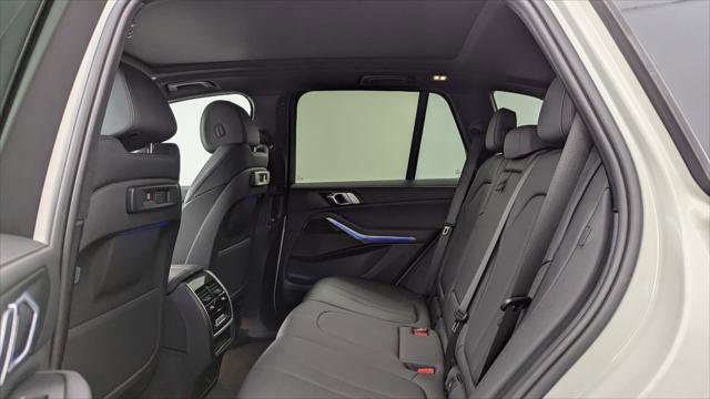 Used 2020 BMW X5 sDrive40i w/ Convenience Package RWD image 17