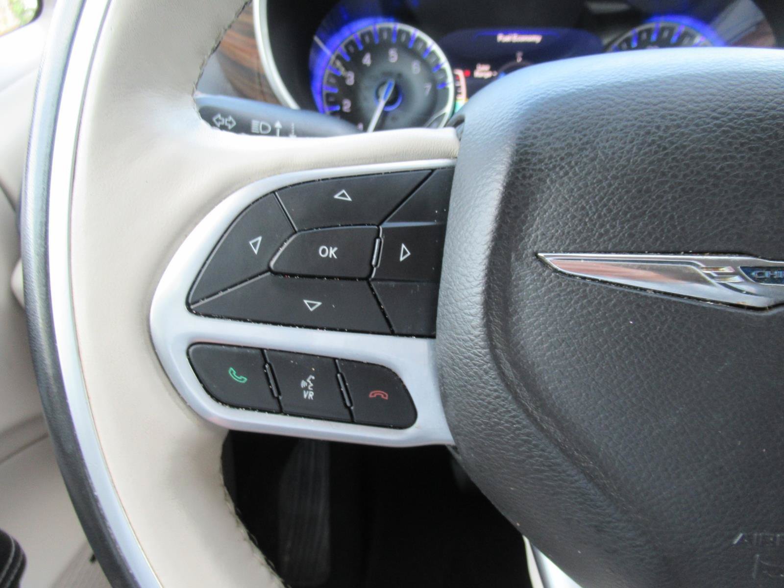 Used 2021 Chrysler Pacifica Limited w/ Premium & Safety Sphere Group AWD/4WD image 24