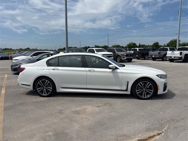 Used 2020 BMW 750i xDrive w/ M Sport Package image 4