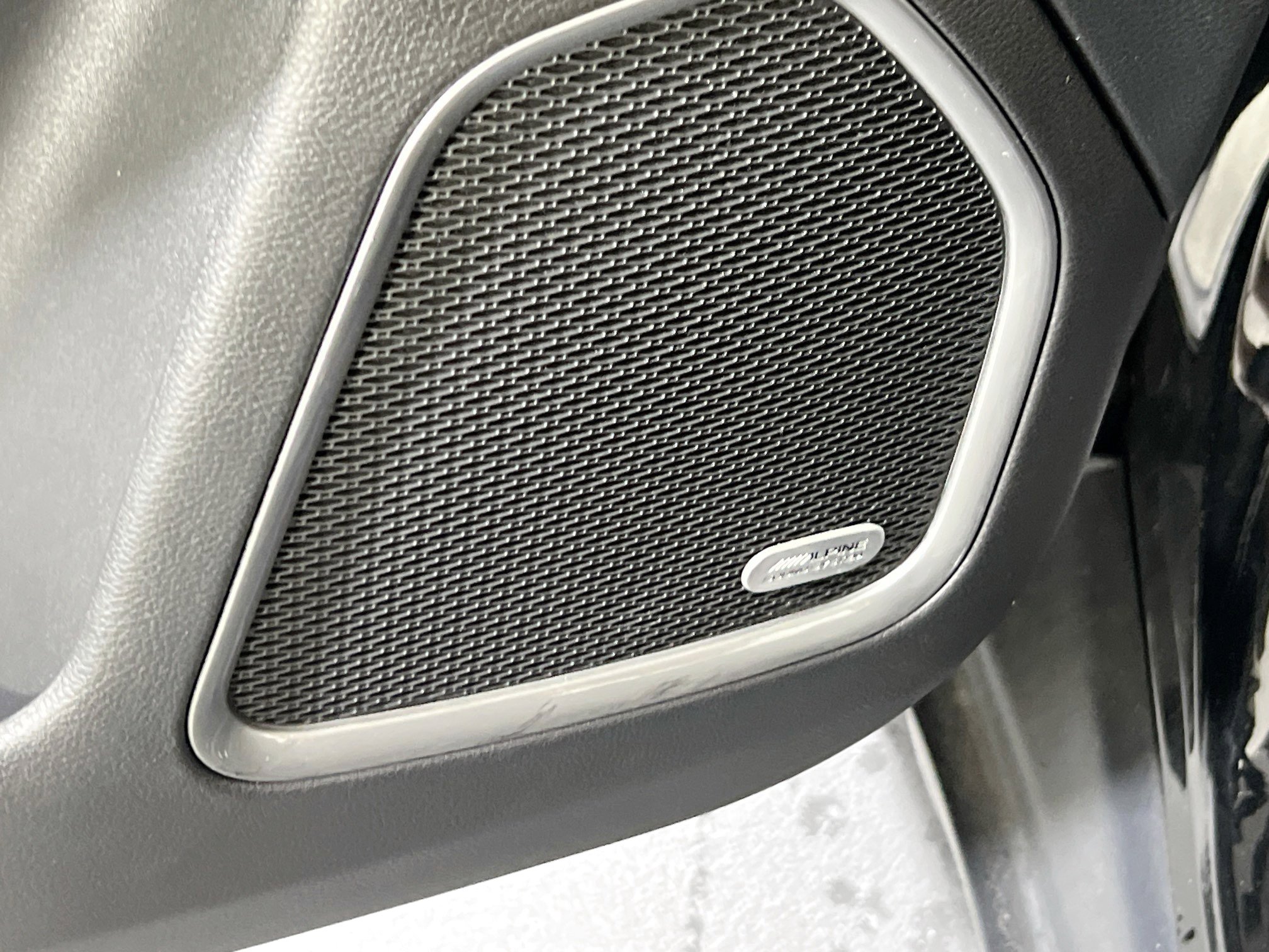 Used 2022 Jeep Compass Latitude w/ Sun and Sound Group image 18