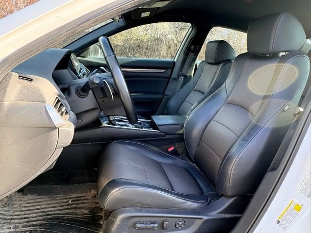 Used 2018 Honda Accord Sport image 9