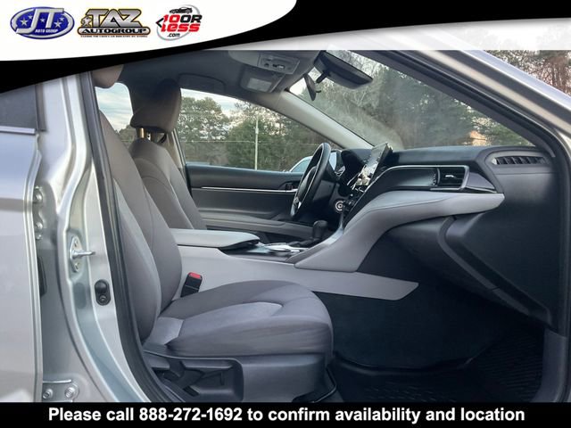 Used 2022 Toyota Camry LE image 12