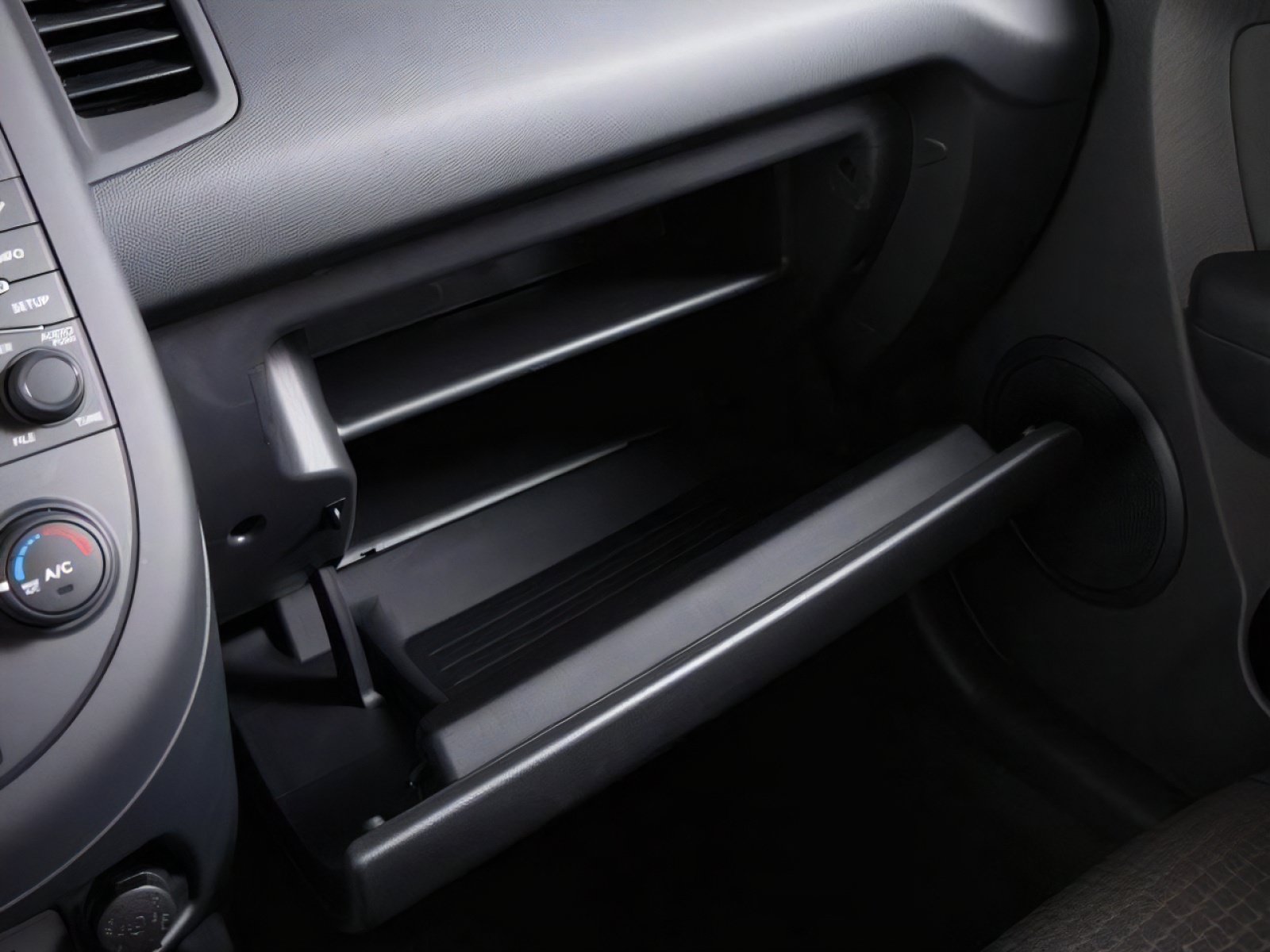 Used 2013 Kia Soul + w/ Audio Pkg FWD image 9