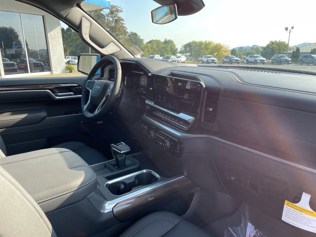 New 2026 Chevrolet Silverado 1500 RST w/ RST All Star Premium Package image 32