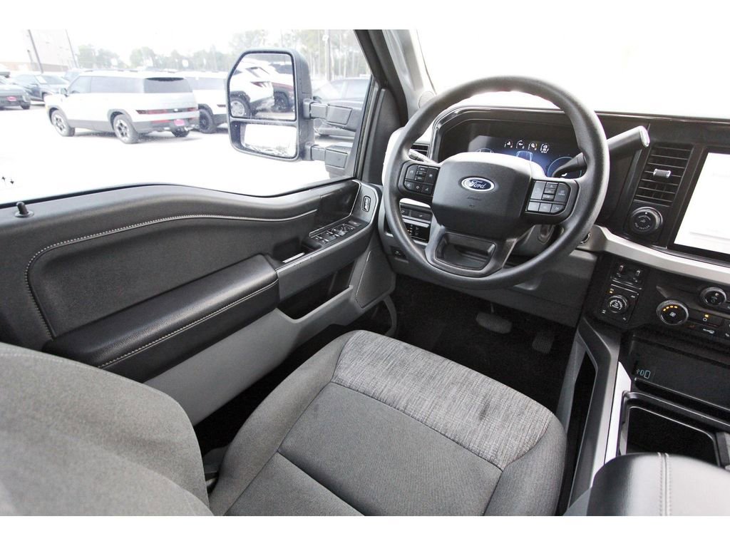 Used 2023 Ford F250 XLT w/ Tremor Off-Road Package AWD/4WD image 11