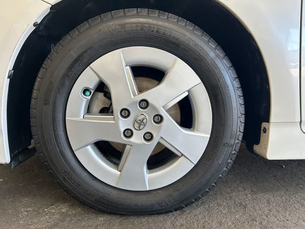 Used 2011 Toyota Prius Four w/ Navigation Pkg FWD image 8