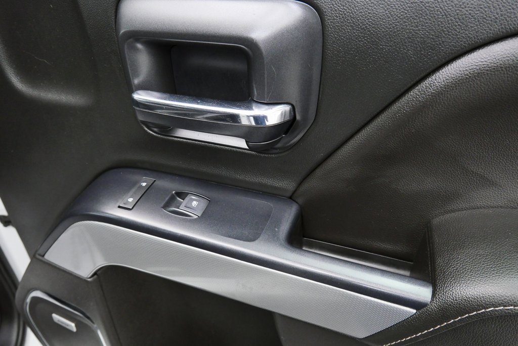 Used 2018 Chevrolet Silverado 2500 LTZ w/ Duramax Plus Package image 19